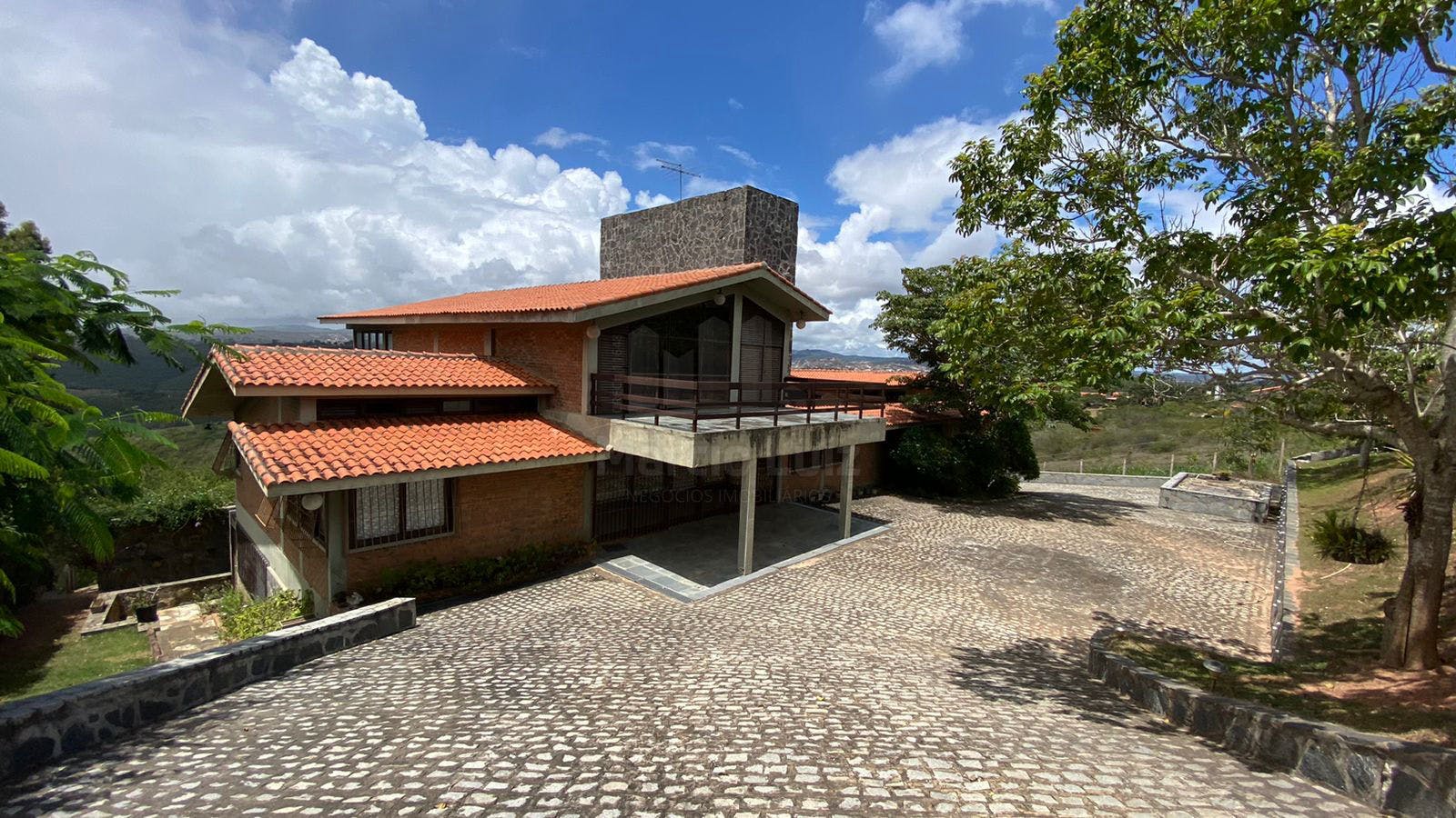 Casa em Gravatá à venda no Condomínio Serra do Maroto
