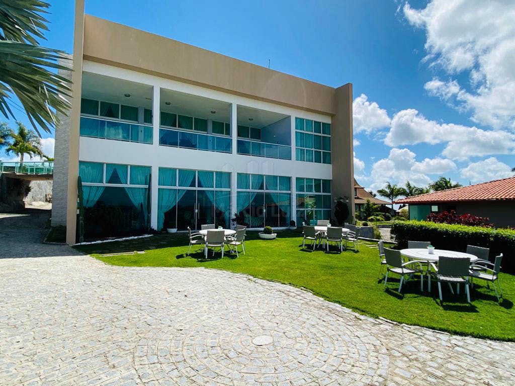 VENDIDO - Casa de alto padrão à venda em Gravatá
