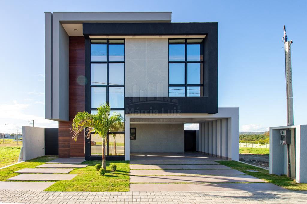 Casa de alto padrão à venda em Caruaru 